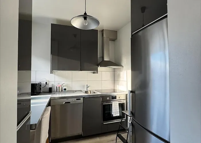 Apartamento Center 8 *